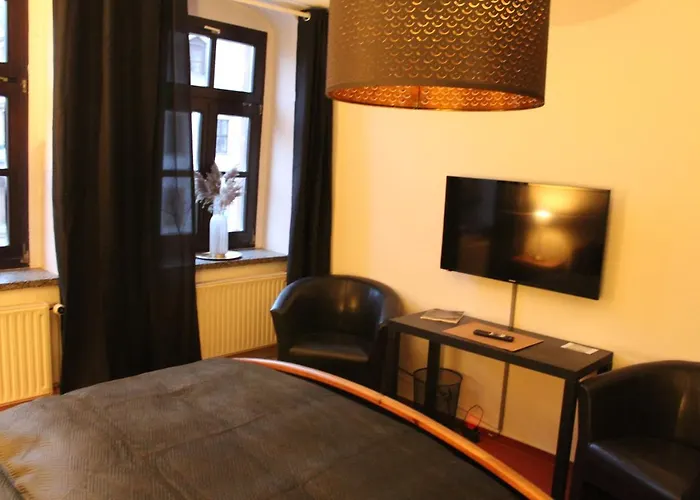 فندق مبيت وإفطار Stadthotel Rochlitz